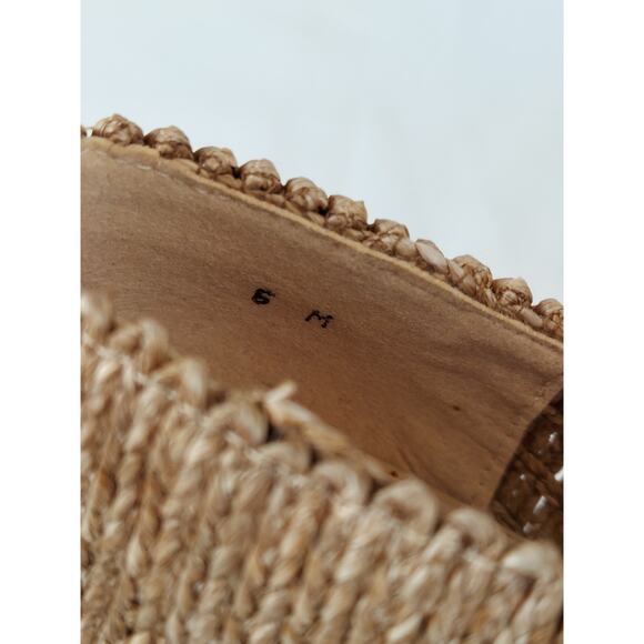 Stuart Weitzman Beige Open Toe Wicker Mid Heel Pump Size 6 - Picture 9 of 10